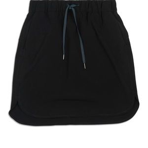 Lululemon On The Fly Skirt